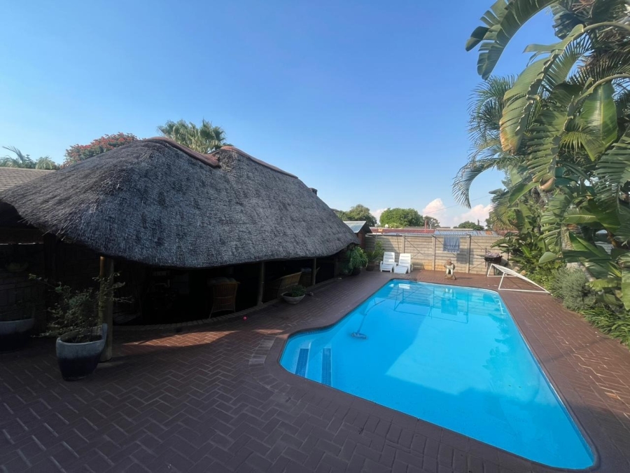 4 Bedroom Property for Sale in Protea Park North West